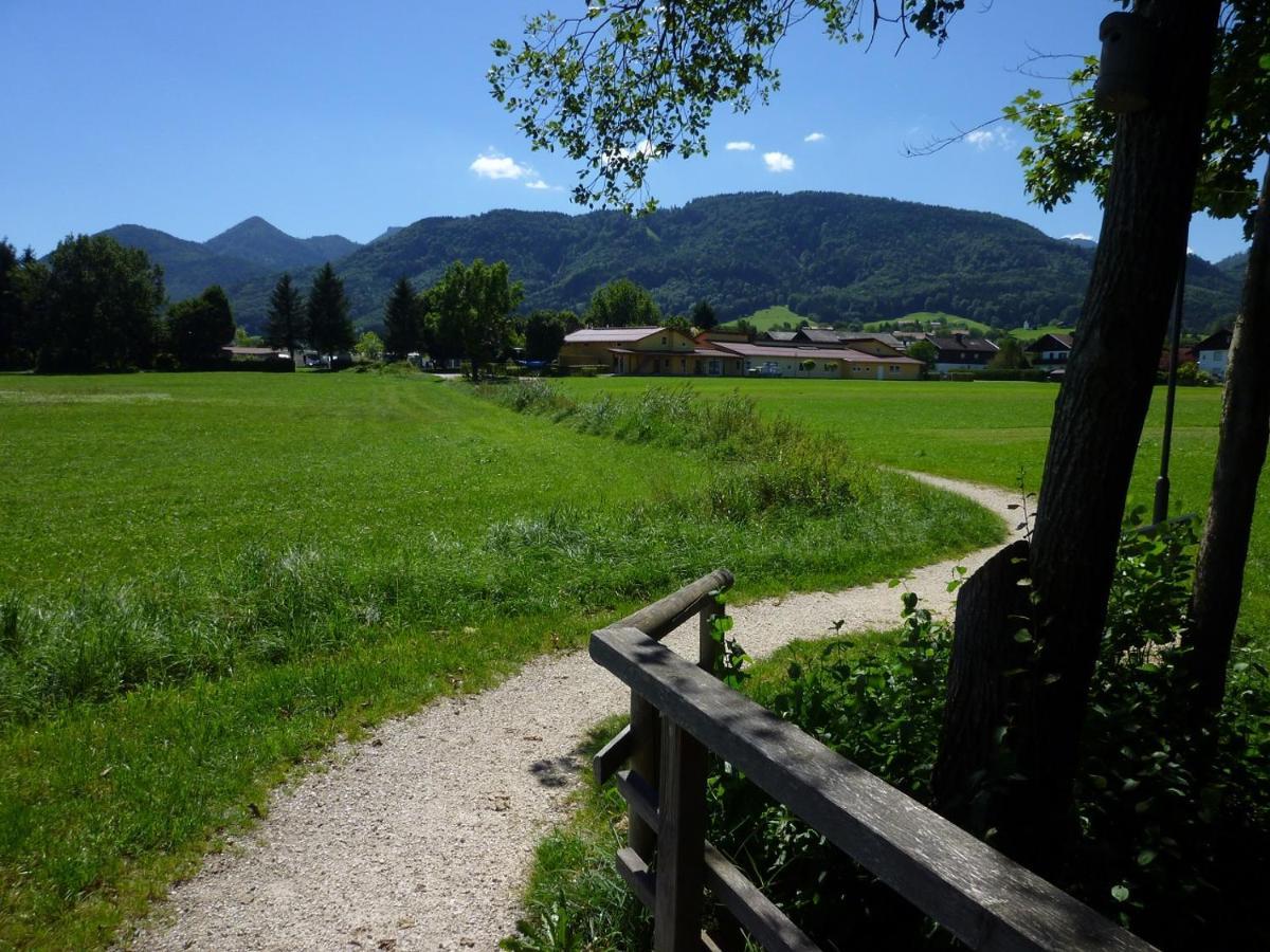 Zwischen Chiemsee und Bergen Ug Bernau am Chiemsee Exterior foto